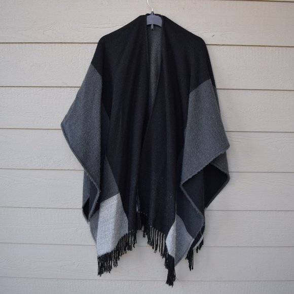 Sweater Wrap - Picture 2 of 6